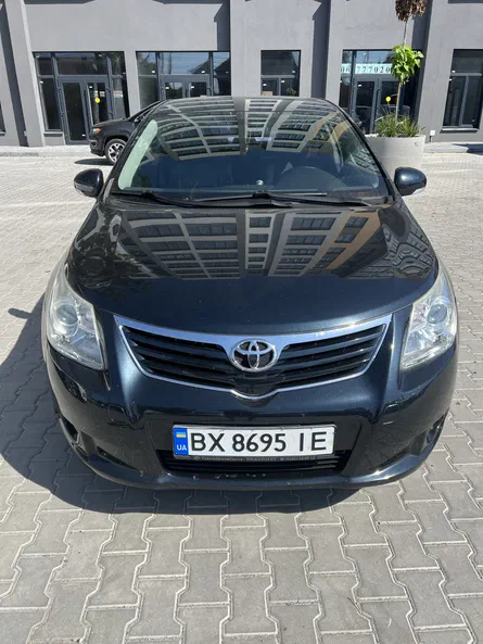Toyota Avensis 2011