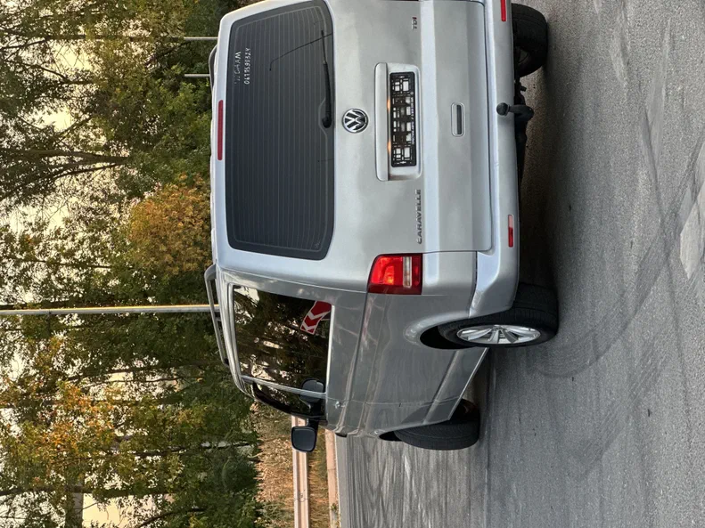 Volkswagen Caravelle 2012