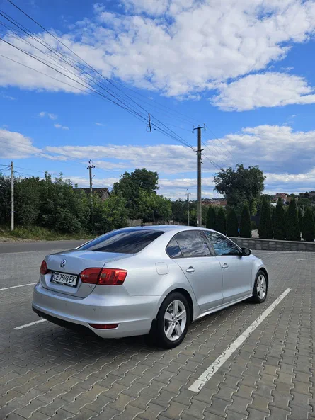Volkswagen Jetta 2011 - 8