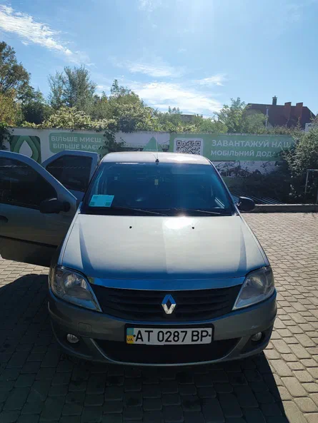 Renault Logan 2011 - 7