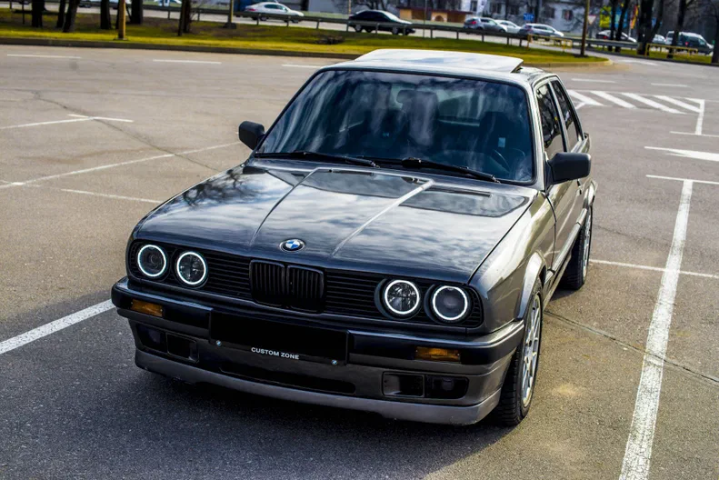 BMW 3 серии 1987