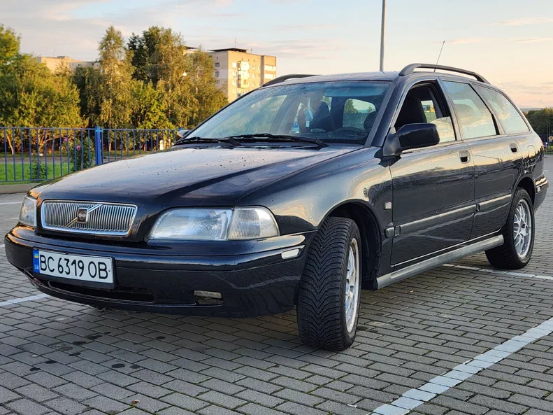 Volvo V40 1999