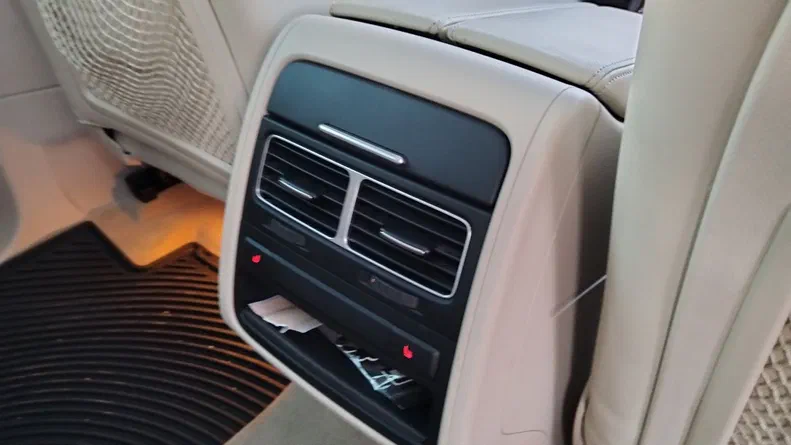 Volkswagen Touareg 2011 - 18