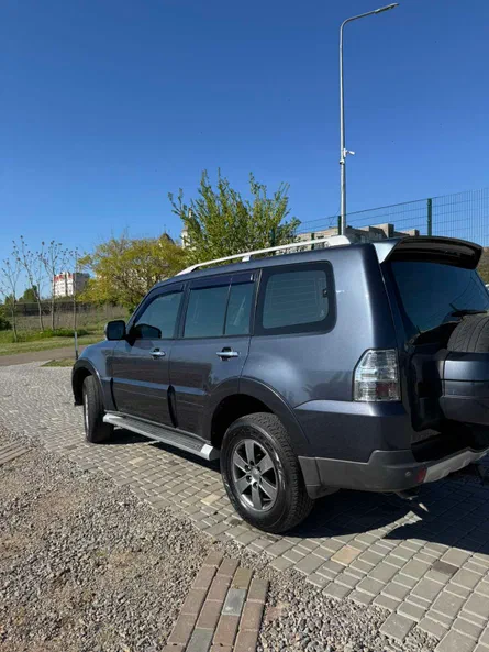 Mitsubishi Pajero 2008 - 5