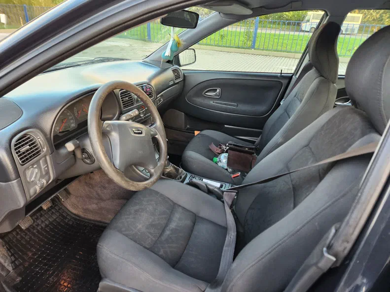 Volvo V40 1999