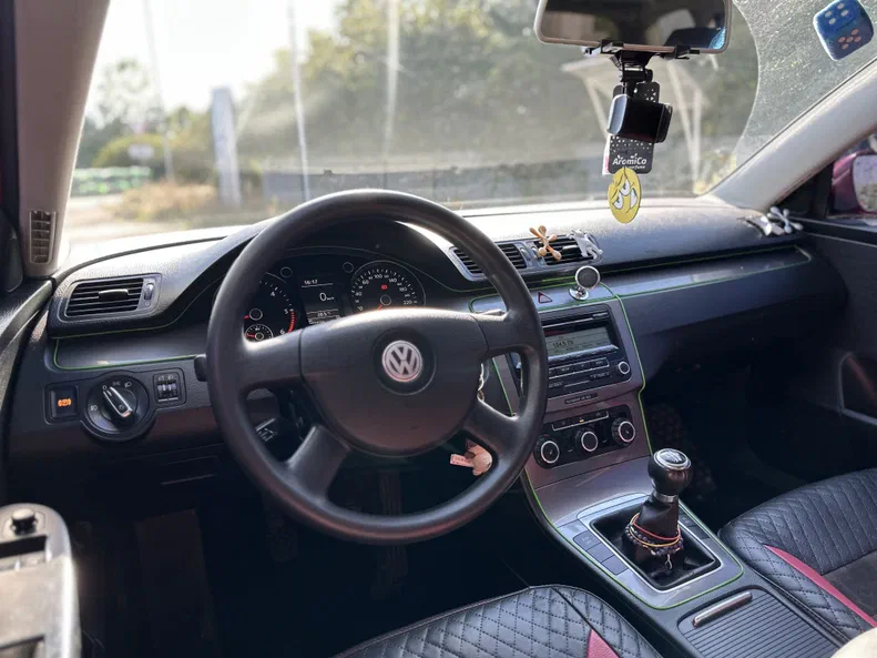 Volkswagen Passat 2010 - 9