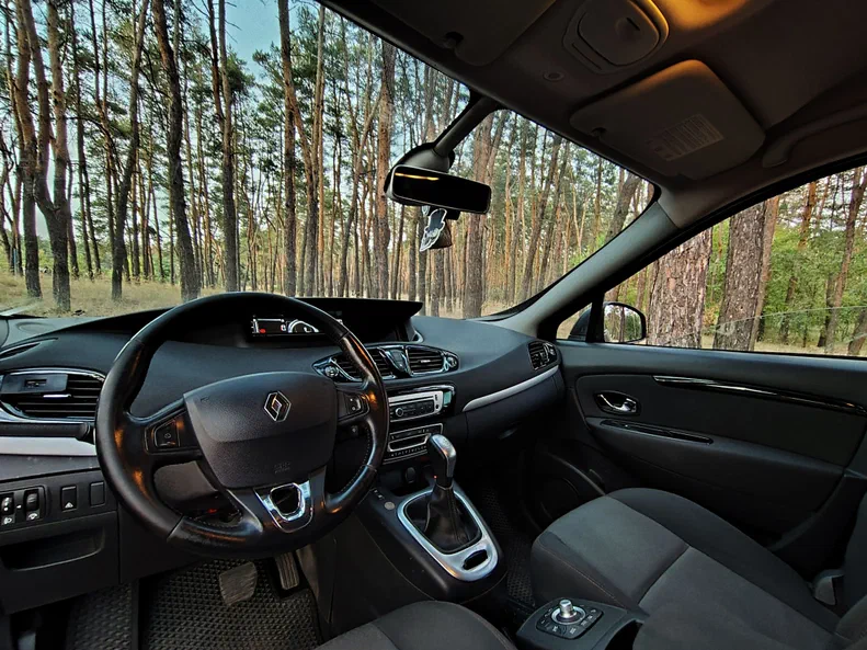 Renault Scenic 2014 - 9