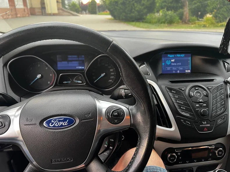 Ford Focus 2012 - 12