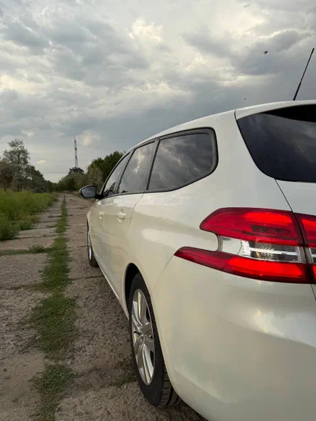 Peugeot 308 2015 - 8