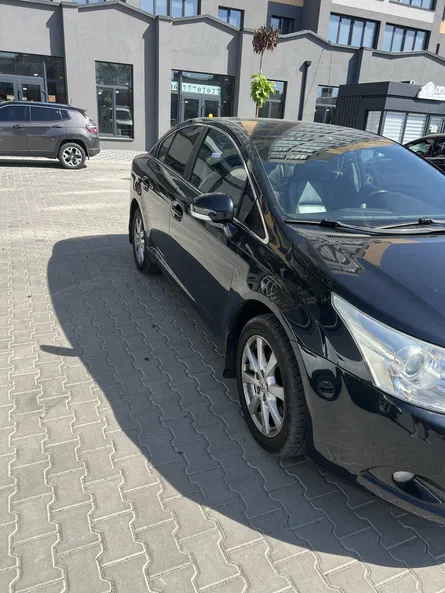 Toyota Avensis 2011 - 6