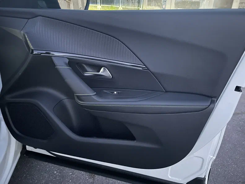 Peugeot 2008 2020 - 55