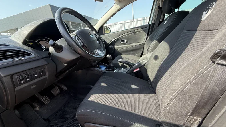 Renault Megane 2012 - 10