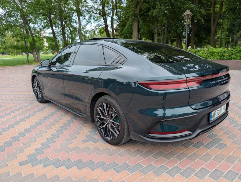 BYD Han 2022 - 7
