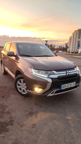 Mitsubishi Outlander 2021
