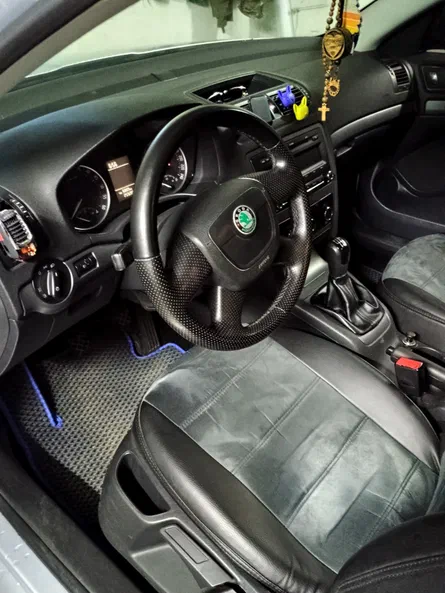 Skoda Octavia 2010 - 5