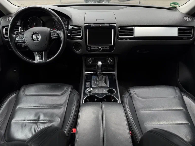 Volkswagen Touareg 2012 - 7