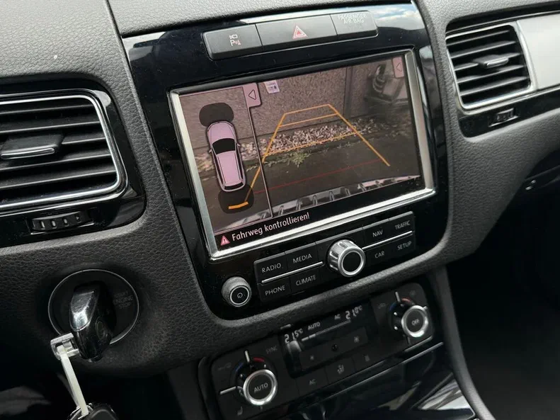 Volkswagen Touareg 2012 - 8