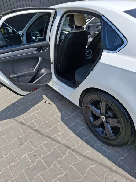 Volkswagen Passat 2012 - 8