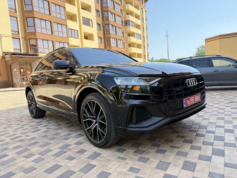 Audi Q8 2019 - 13