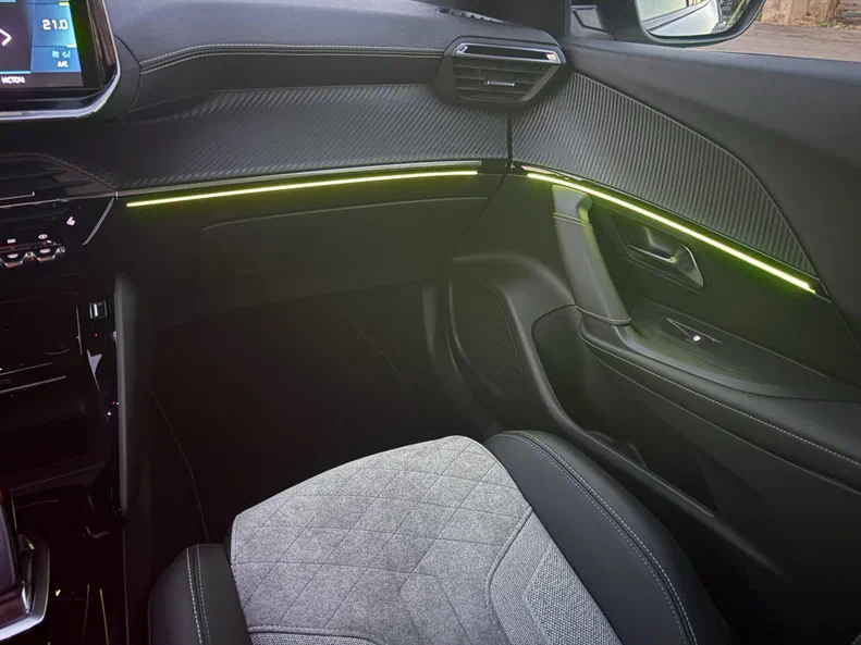 Peugeot 2008 2020 - 23