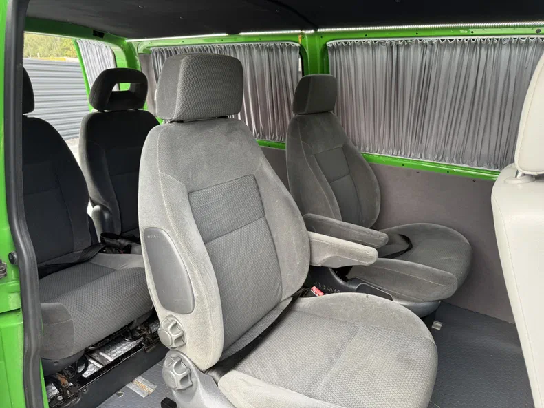 Volkswagen Transporter 2009 - 13