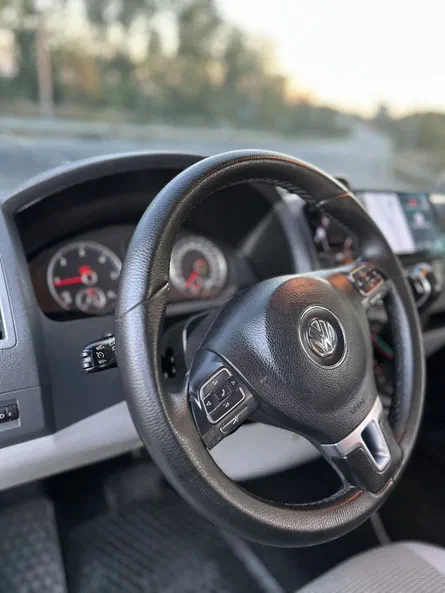 Volkswagen Caravelle 2012 - 21