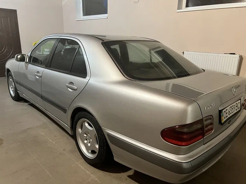 Mercedes-Benz E-Класс 2001