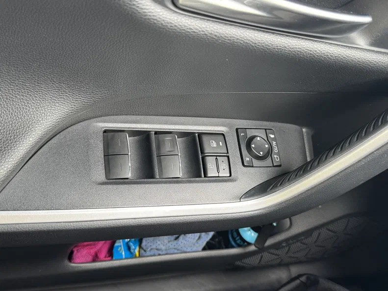 Toyota RAV4 2019 - 18