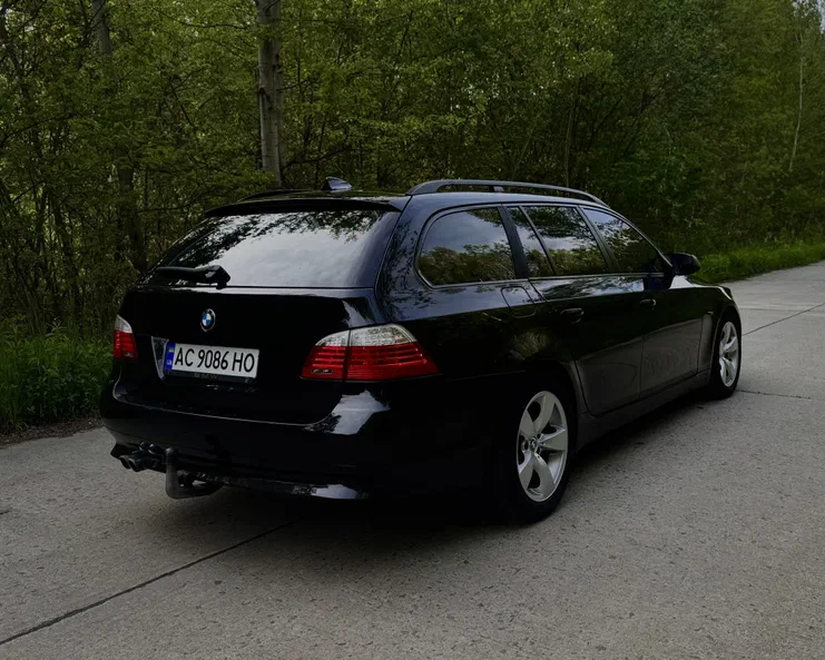BMW 5 серія 2010 - 10