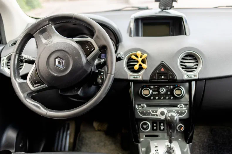 Renault Koleos 2012 - 9