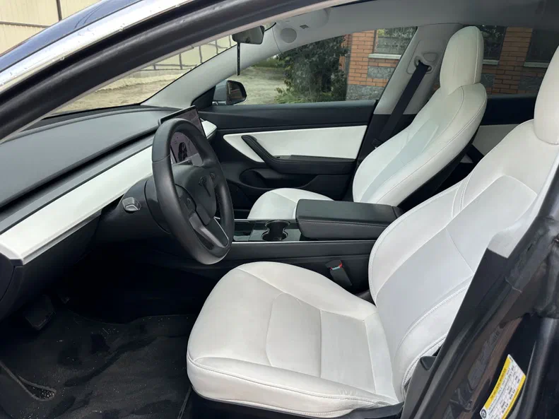 Tesla Model 3 2019 - 8