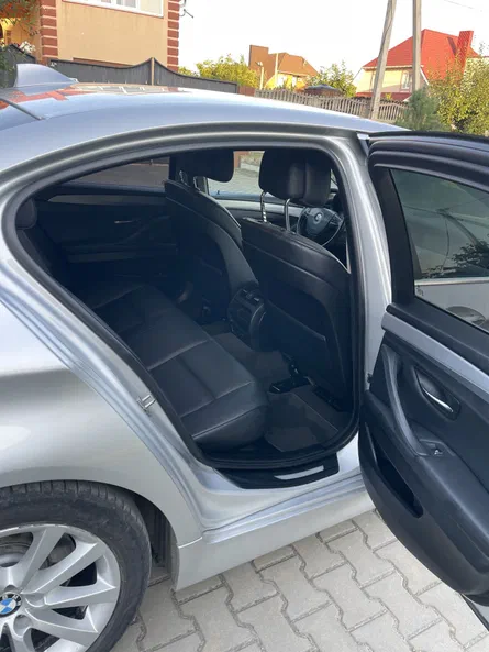 BMW 5 серія 2010 - 5