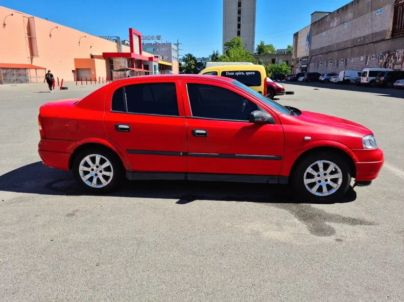 Opel Astra 2008 - 11