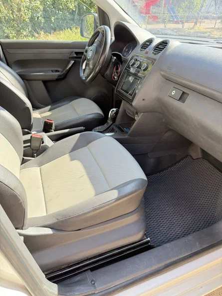 Volkswagen Caddy 2013