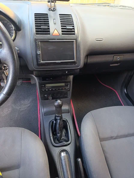 Volkswagen Polo 2000 - 8