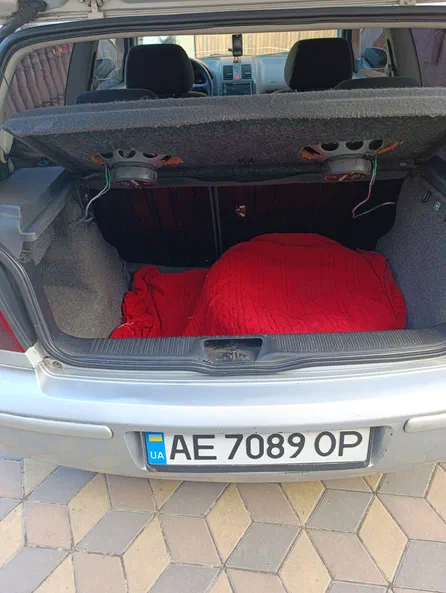 Volkswagen Polo 2000 - 6