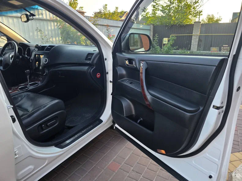 Toyota Highlander 2011