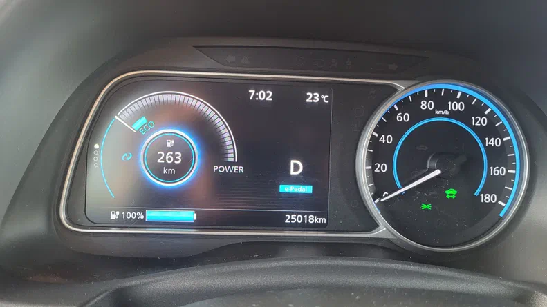 Nissan Leaf 2022 - 10