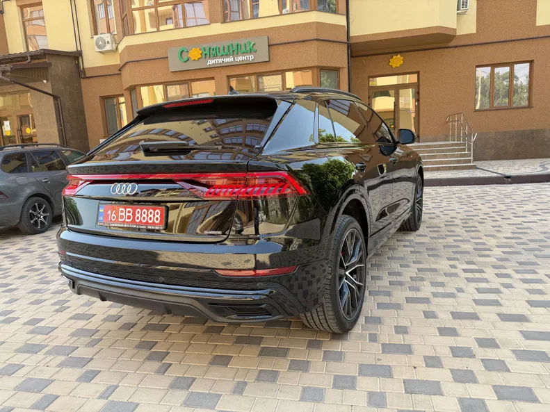 Audi Q8 2019 - 14