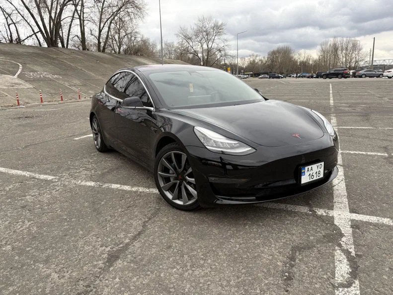 Tesla Model 3 2019 - 10