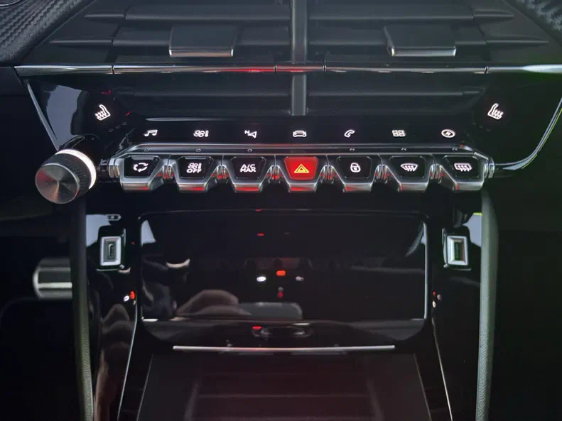 Peugeot 2008 2020 - 26