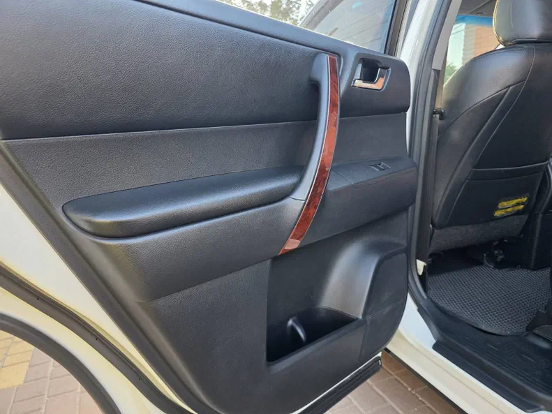 Toyota Highlander 2011 - 11