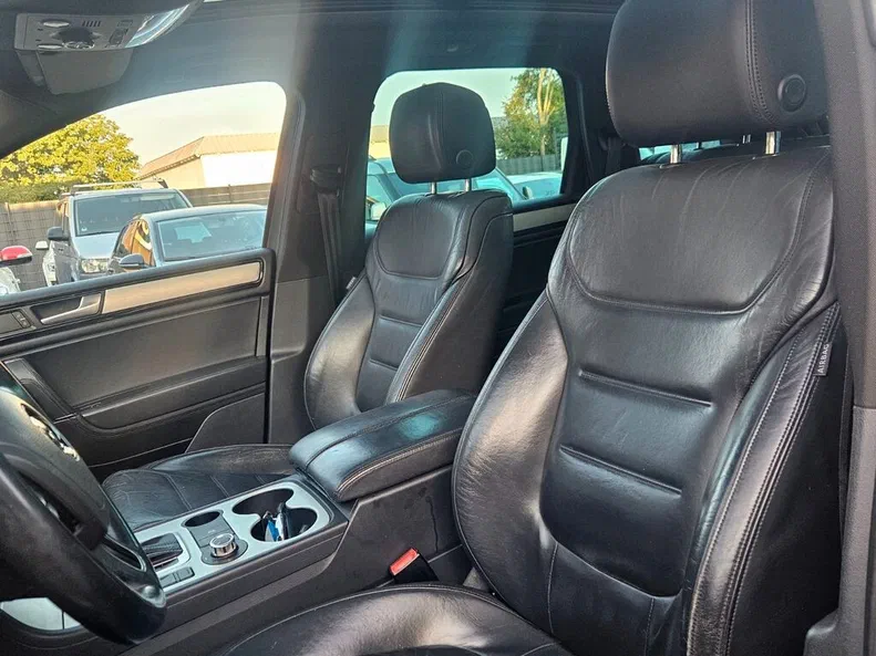 Volkswagen Touareg 2012 - 10