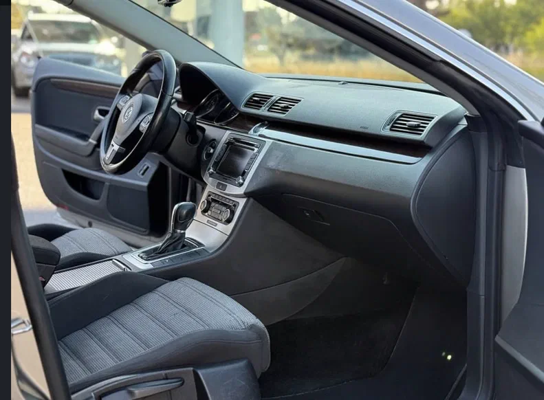 Volkswagen Passat CC 2012 - 5