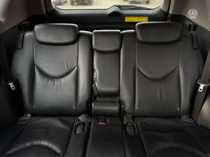 Toyota RAV4 2007 - 9