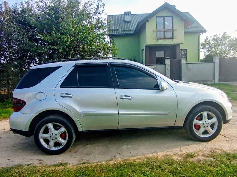 Mercedes-Benz M-Класс 2005