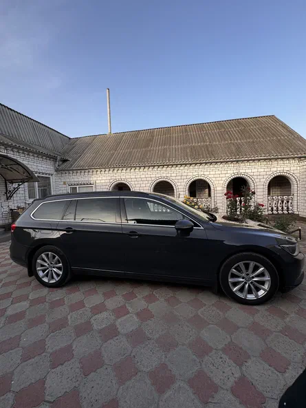 Volkswagen Passat 2017 - 22