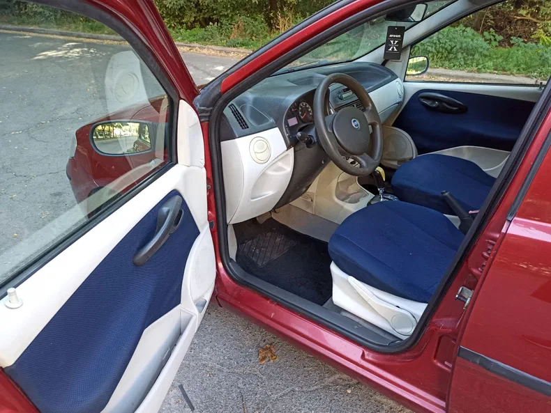 Fiat Punto 2004 - 15