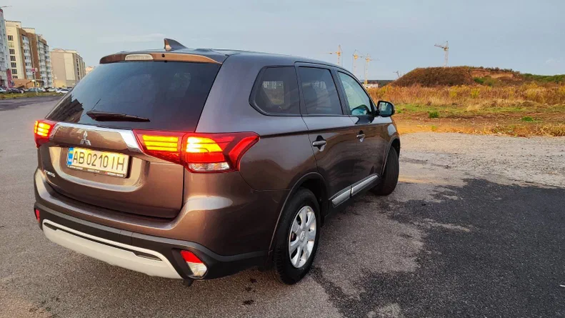 Mitsubishi Outlander 2021 - 14