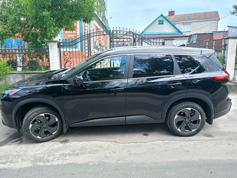 Nissan Rogue 2024